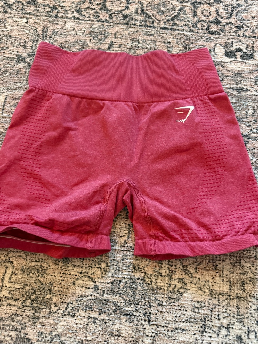 Gymshark Seamless High-Waist Bike Shorts - Berry Red